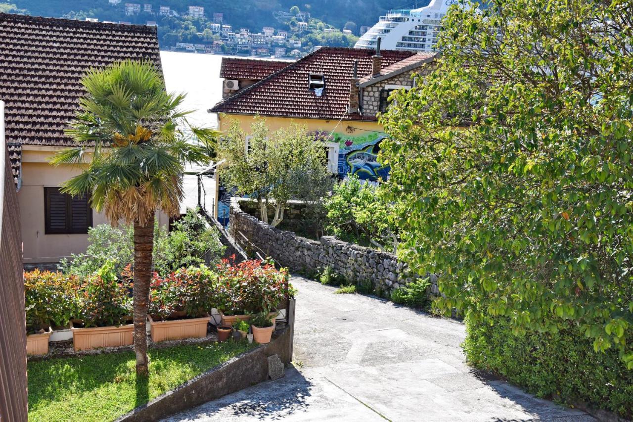 Apartmani F&M Kotor Exterior photo